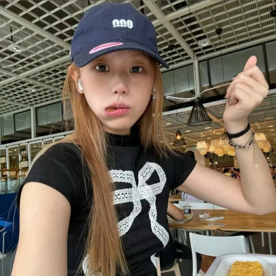 迷幻黑彩虹